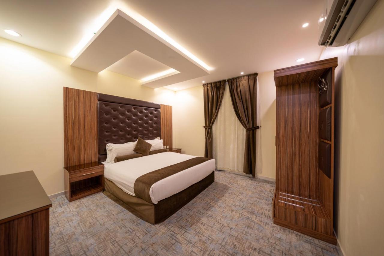 The Palace Apartment *